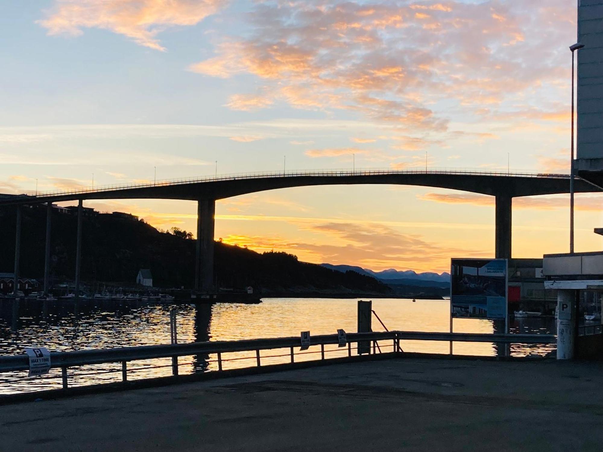 Apartments At The Sentrum Kristiansund Zewnętrze zdjęcie